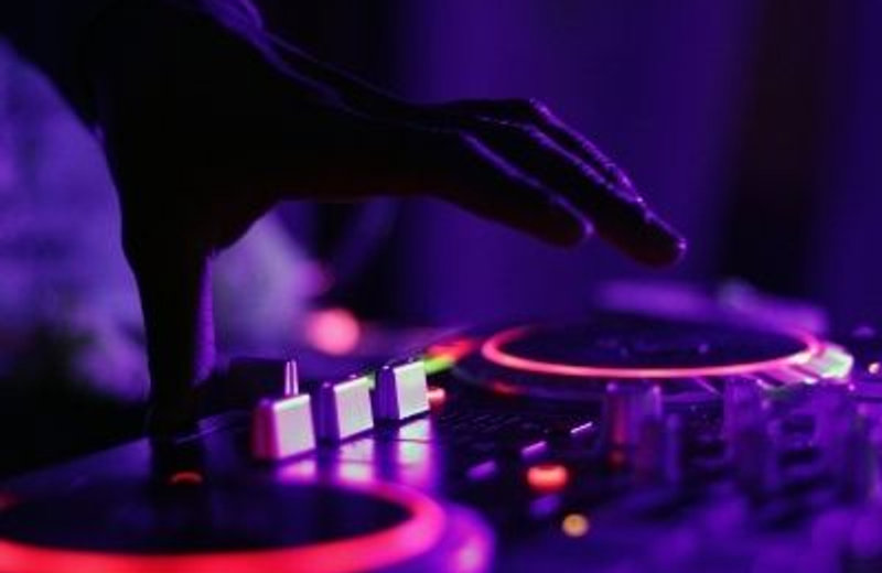 Musique, DJ & Piste de danse — animation d'événement en Belgique